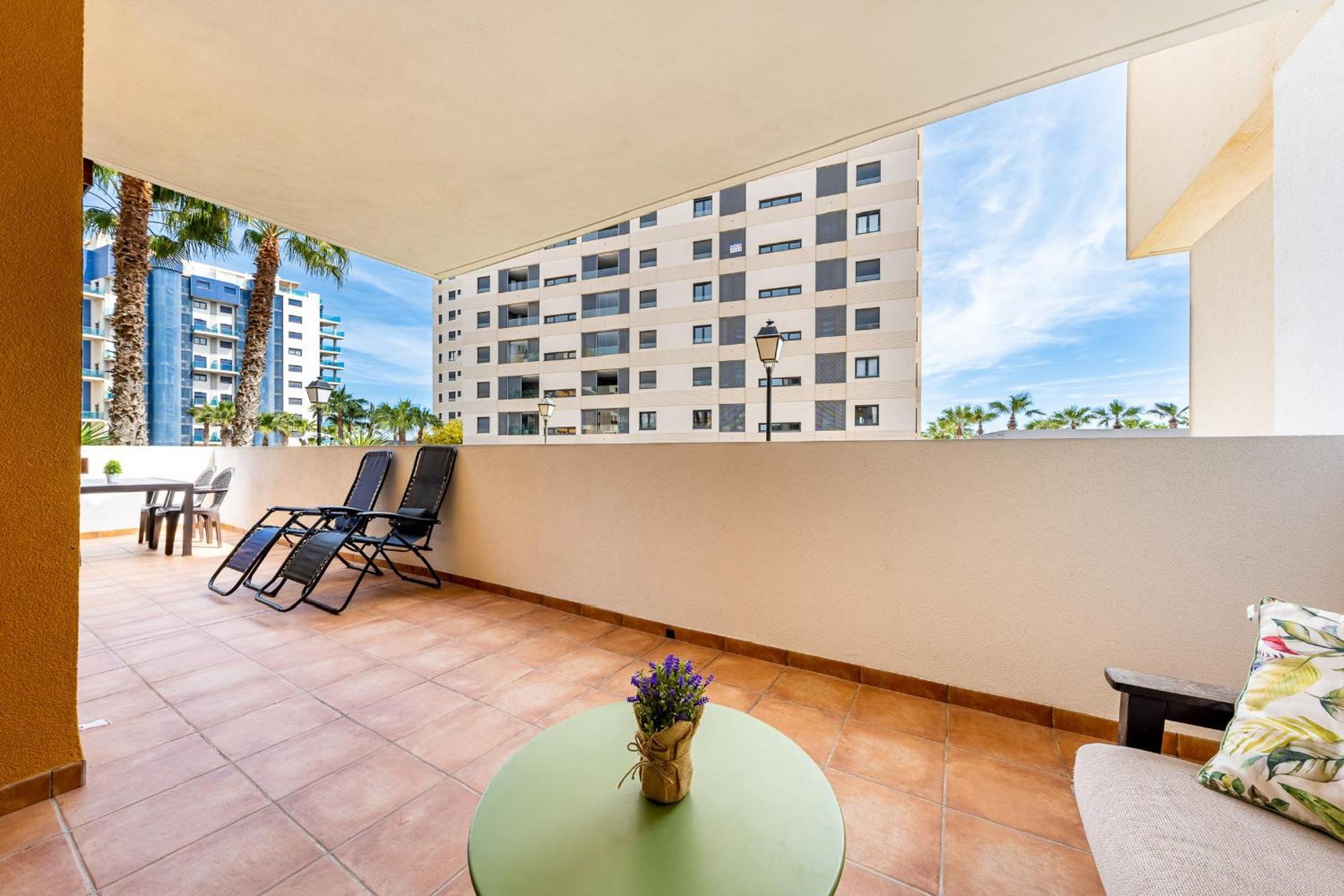 Tornado Apartamento Sunrise Torrevieja Exteriör bild